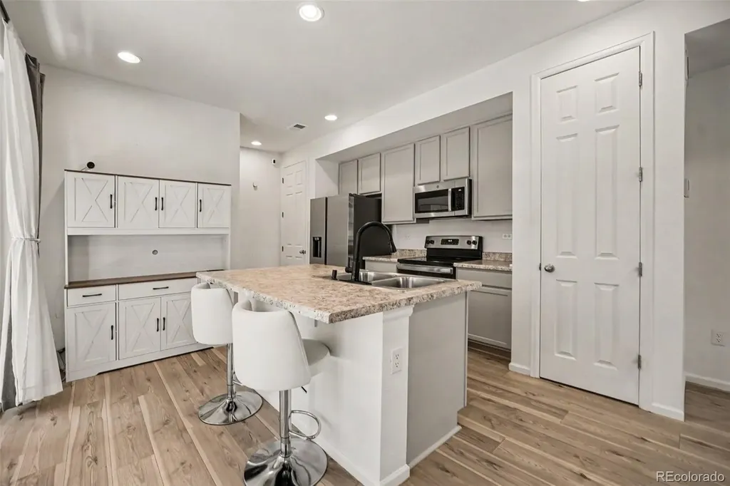 23527 E 5th Place Aurora CO 80018