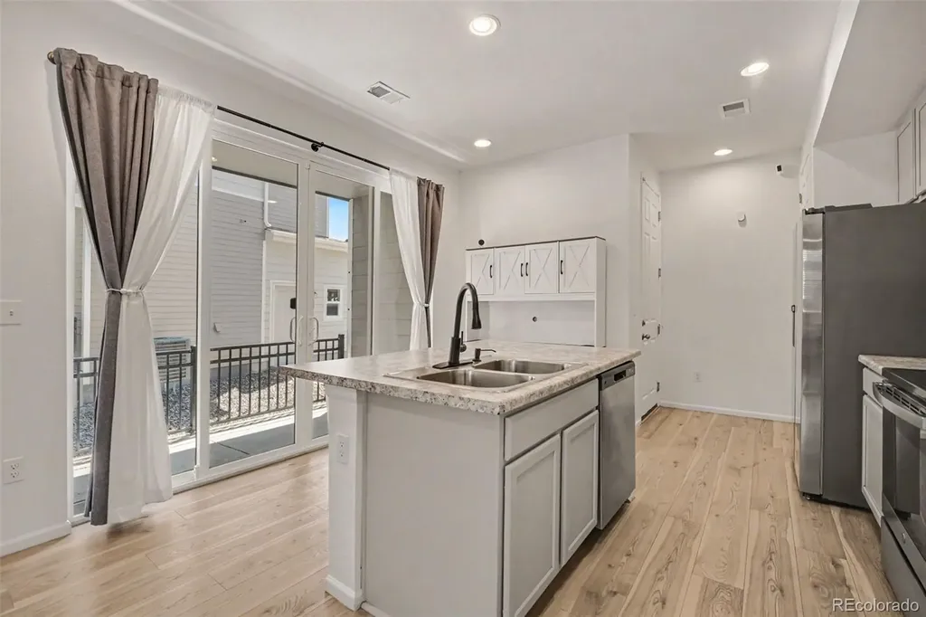 23527 E 5th Place Aurora CO 80018