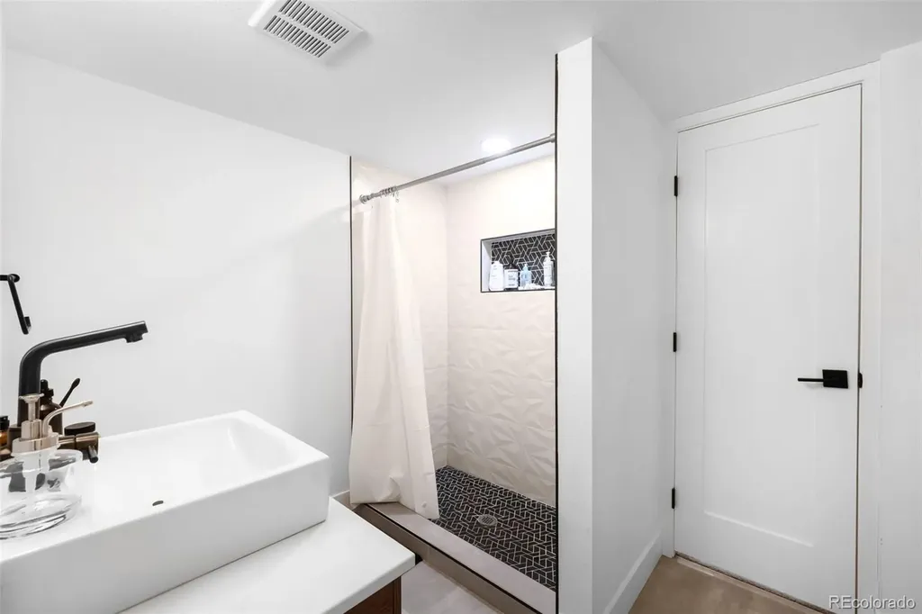 5401 E Dakota Avenue Denver CO 80246