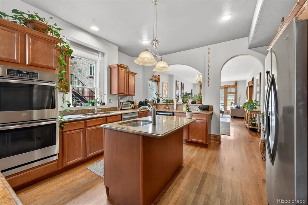 1160 York Street Denver CO 80206