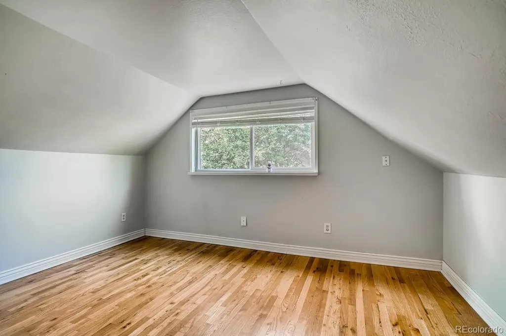 3921 S Acoma Street Englewood CO 80110