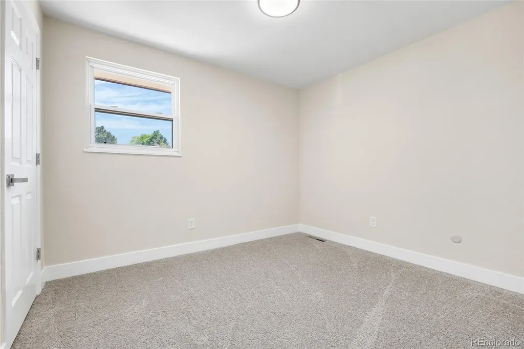 975 E 7th Avenue Broomfield CO 80020