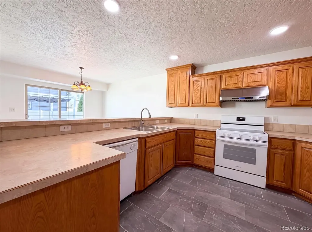6200 W 6th Street Road Greeley CO 80634