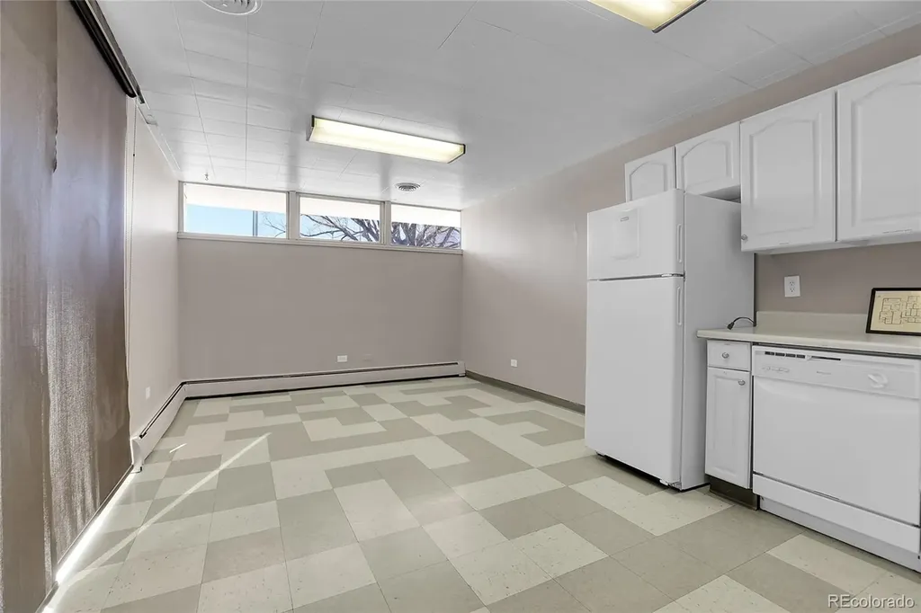 4411 E Kentucky Avenue Glendale CO 80246
