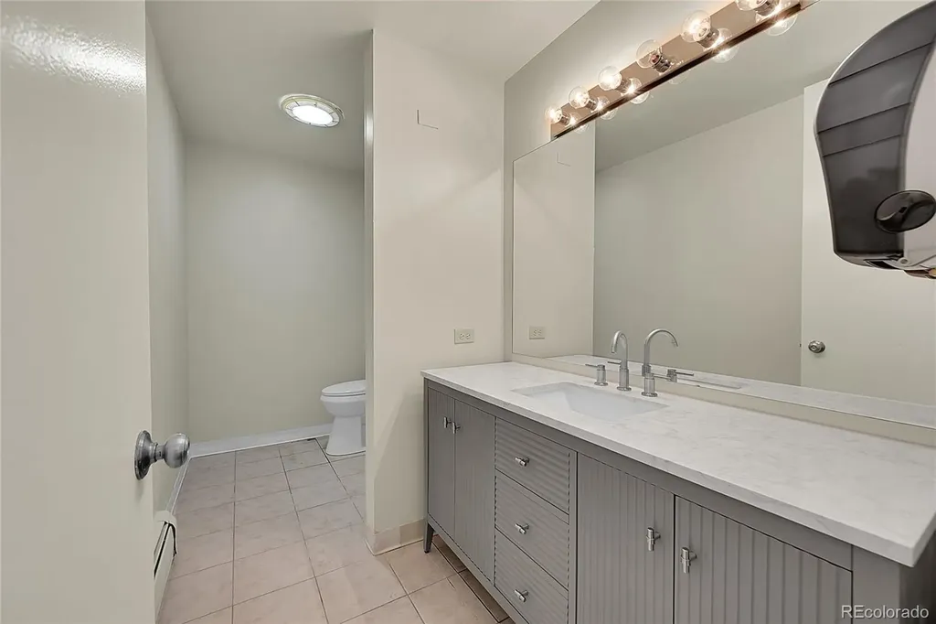 4411 E Kentucky Avenue Glendale CO 80246