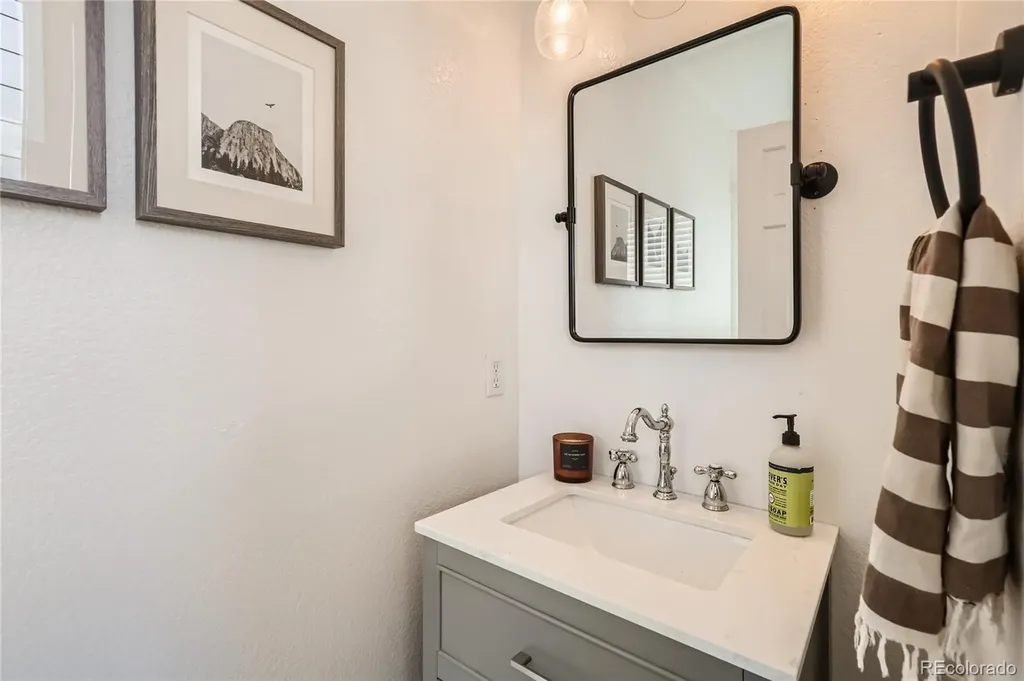 1591 Valley View Court Golden CO 80403