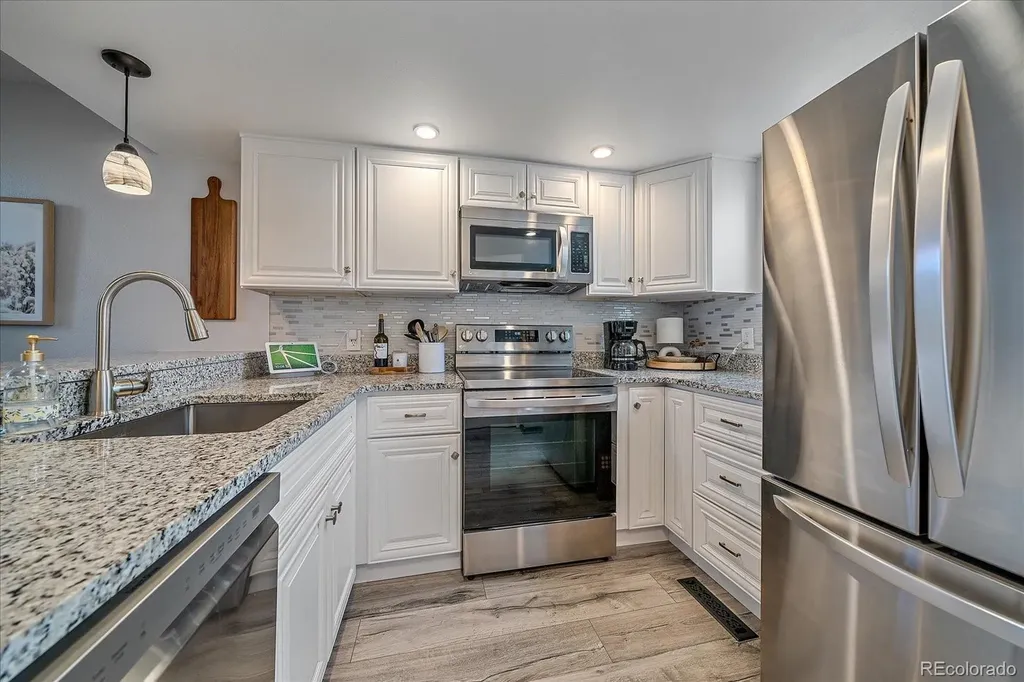 7250 Devinney Court Arvada CO 80005