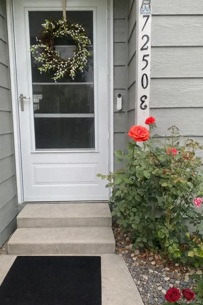 7250 Devinney Court Arvada CO 80005