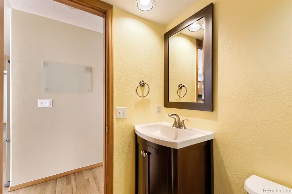 1117 Ridgeview Circle Broomfield CO 80020