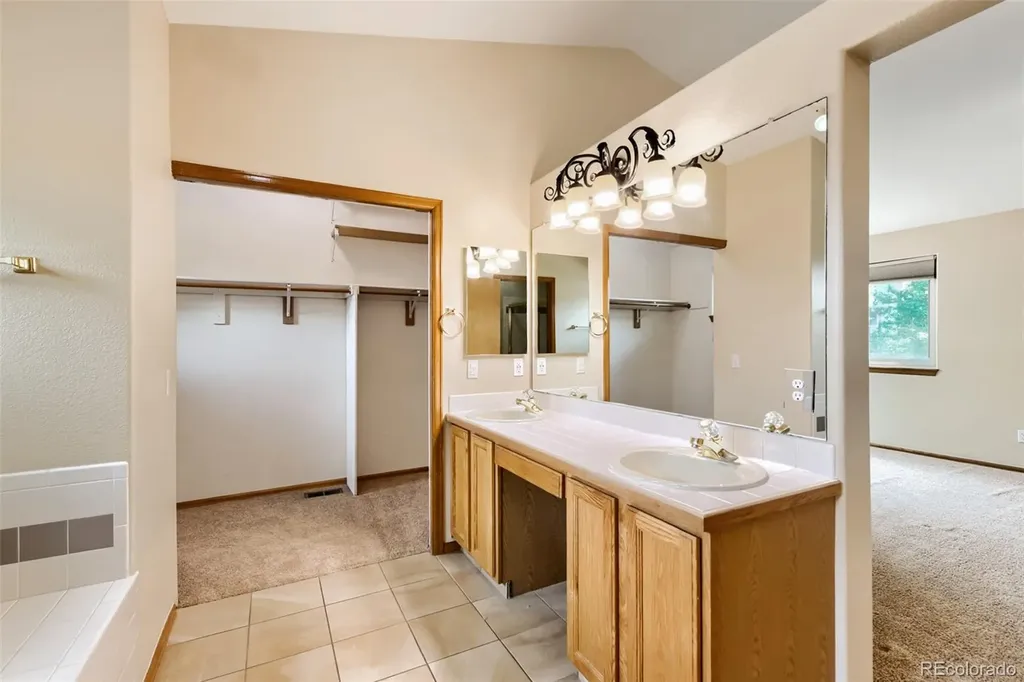 1117 Ridgeview Circle Broomfield CO 80020