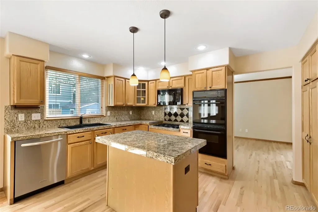 1117 Ridgeview Circle Broomfield CO 80020