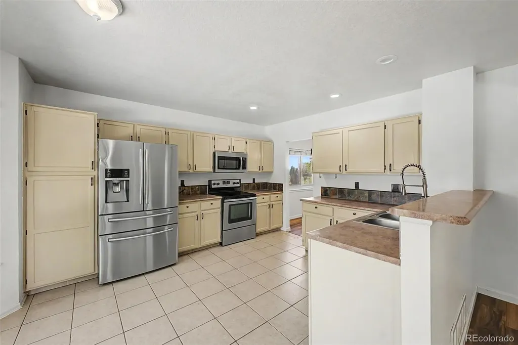 5561 E 117th Avenue Thornton CO 80233