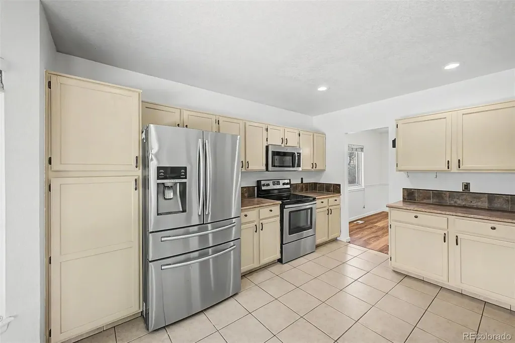 5561 E 117th Avenue Thornton CO 80233