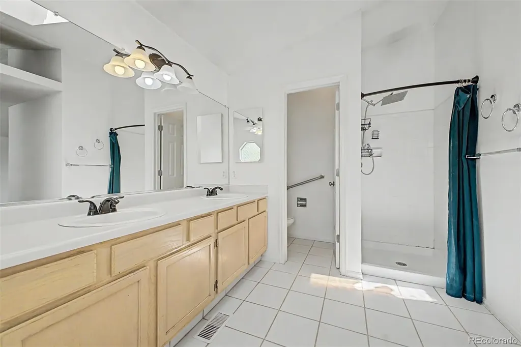 5561 E 117th Avenue Thornton CO 80233