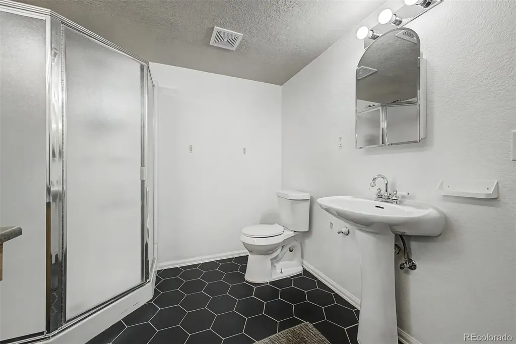 5561 E 117th Avenue Thornton CO 80233
