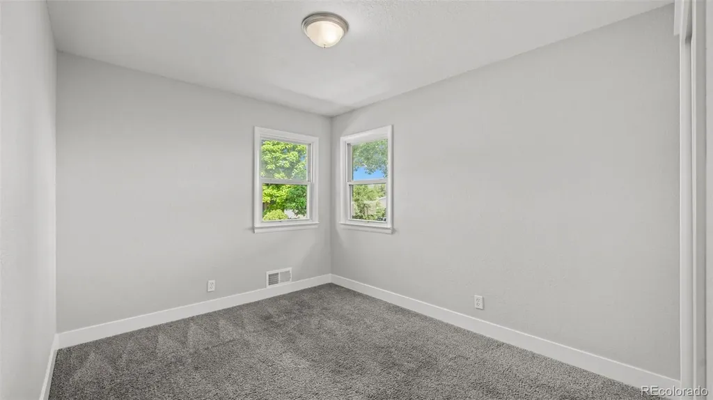 10 El Sereno Drive Colorado Springs CO 80906