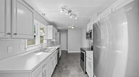 10 El Sereno Drive Colorado Springs CO 80906
