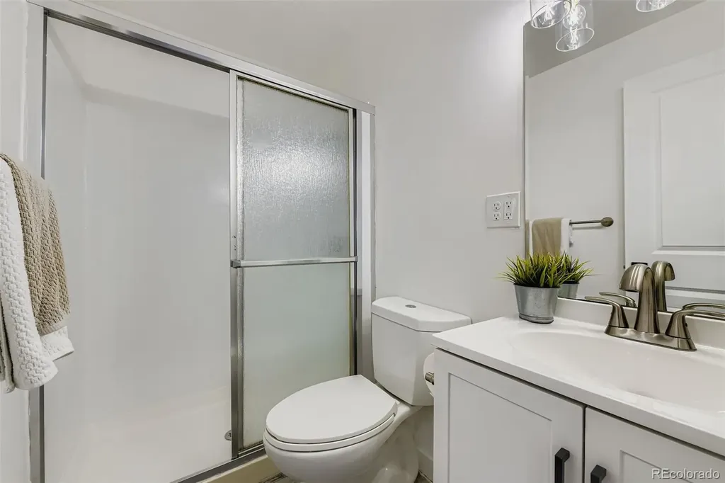 1431 S Meade Street Denver CO 80219