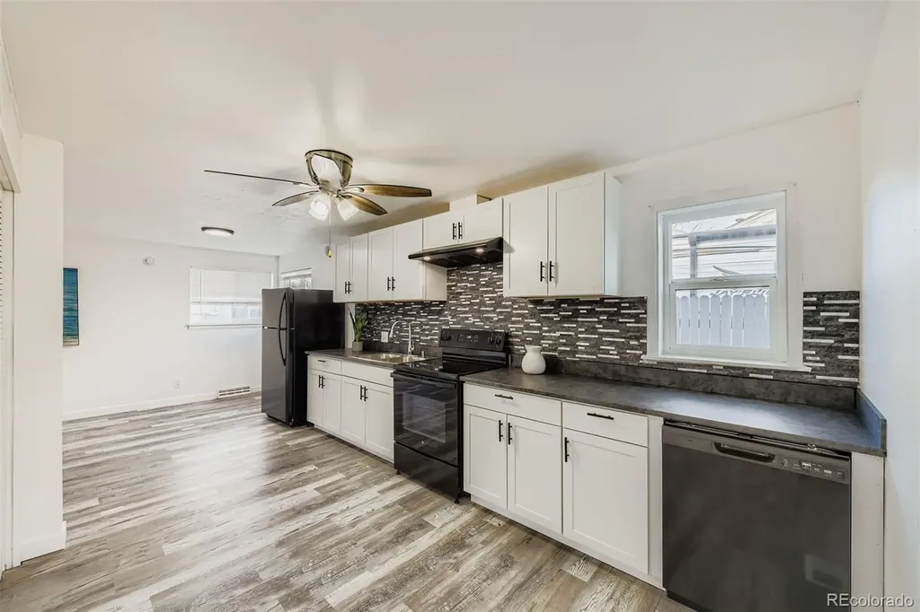 1431 S Meade Street Denver CO 80219