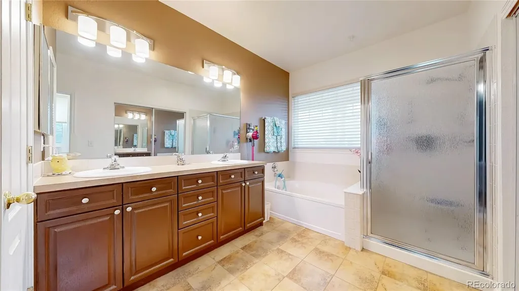 5121 Mt Arapaho Circle Longmont CO 80504