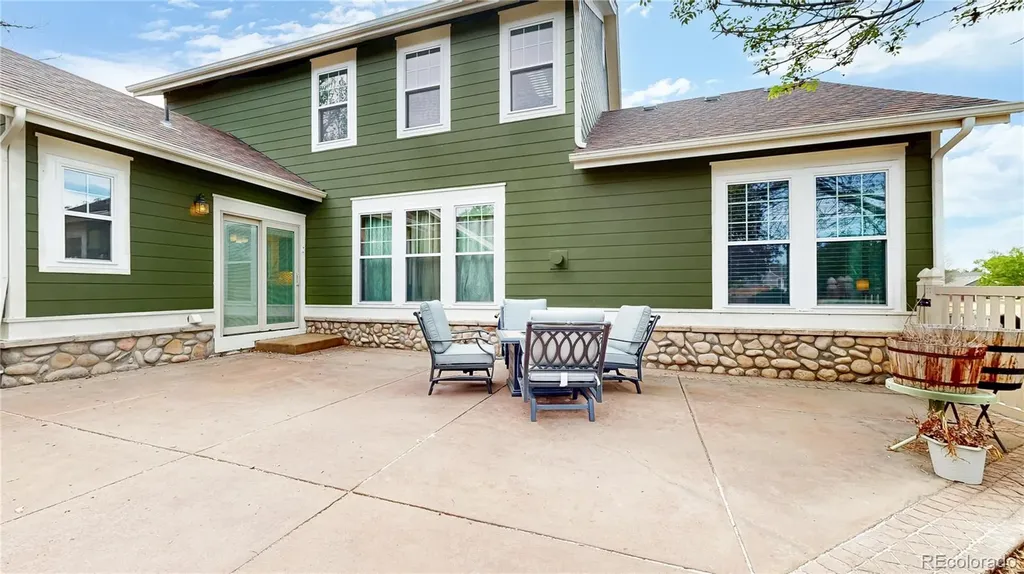 5121 Mt Arapaho Circle Longmont CO 80504