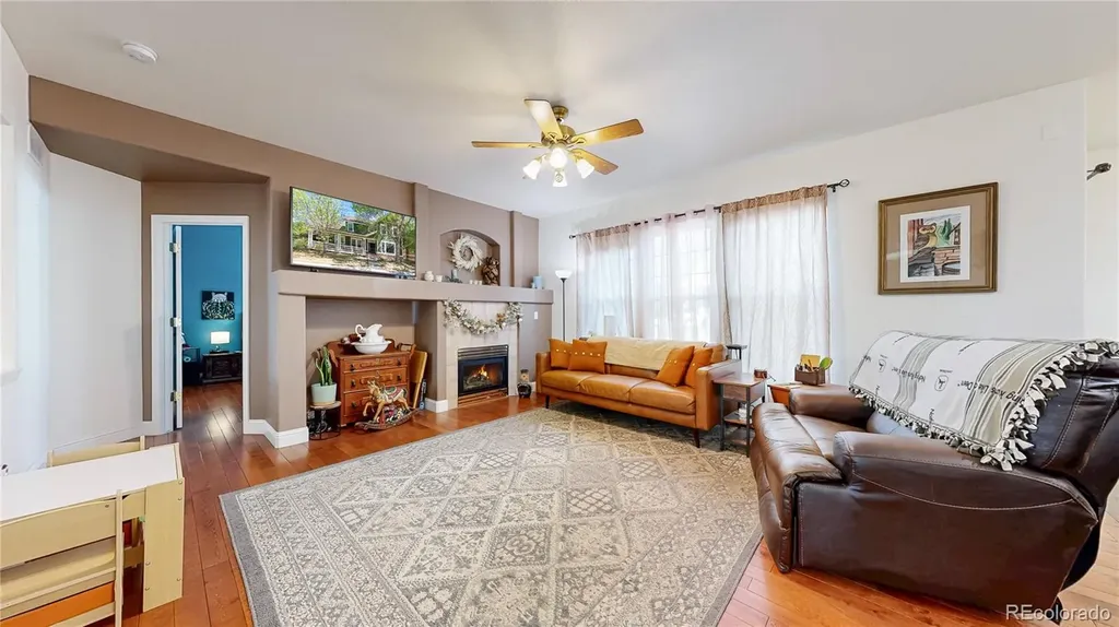 5121 Mt Arapaho Circle Longmont CO 80504