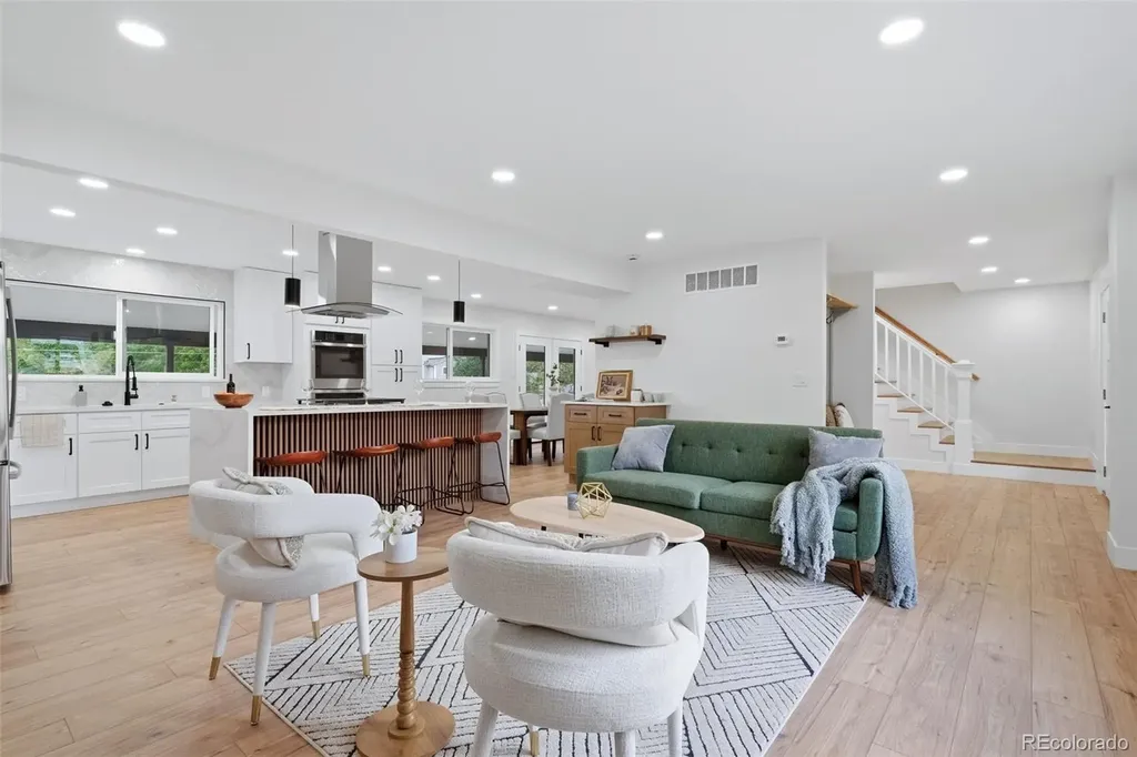 5126 W Fremont Littleton CO 80128