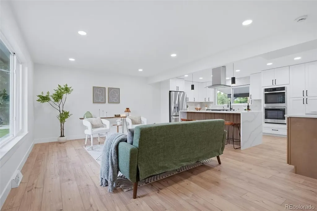 5126 W Fremont Littleton CO 80128