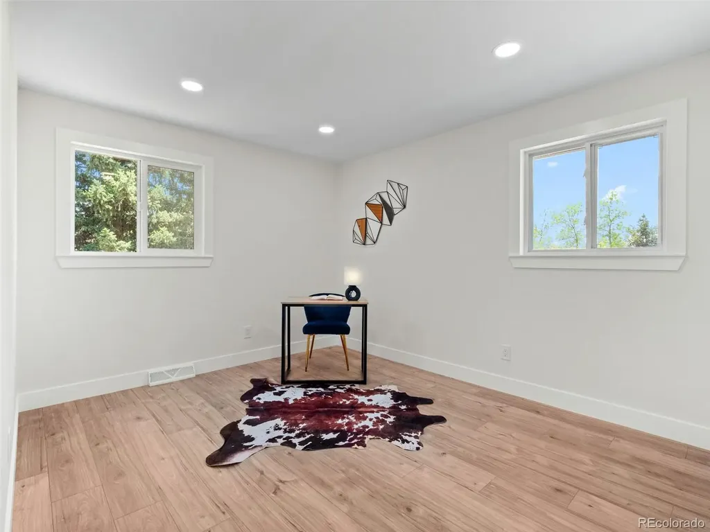 5126 W Fremont Littleton CO 80128