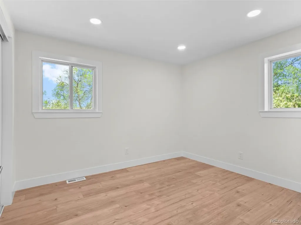 5126 W Freemont Littleton CO 80128