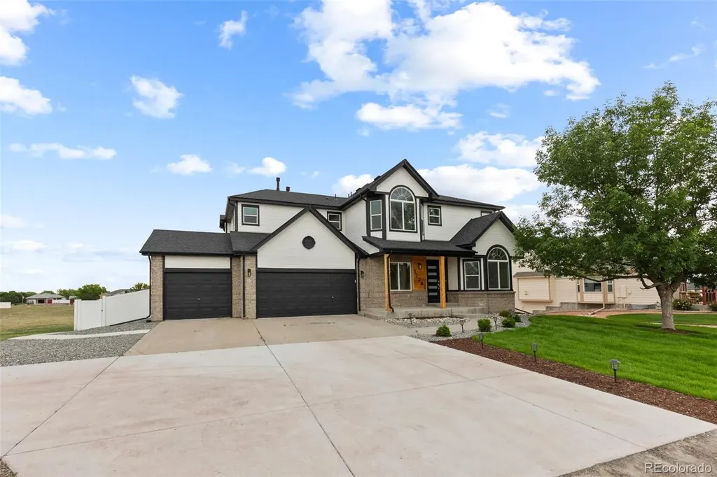 32245 E 166th Court Hudson CO 80642