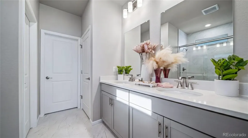 4587 N Sicily Court Aurora CO 80019