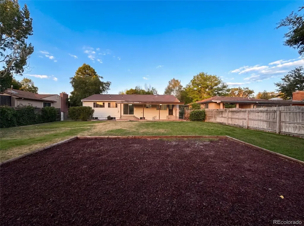929 Carol Street Fort Morgan CO 80701