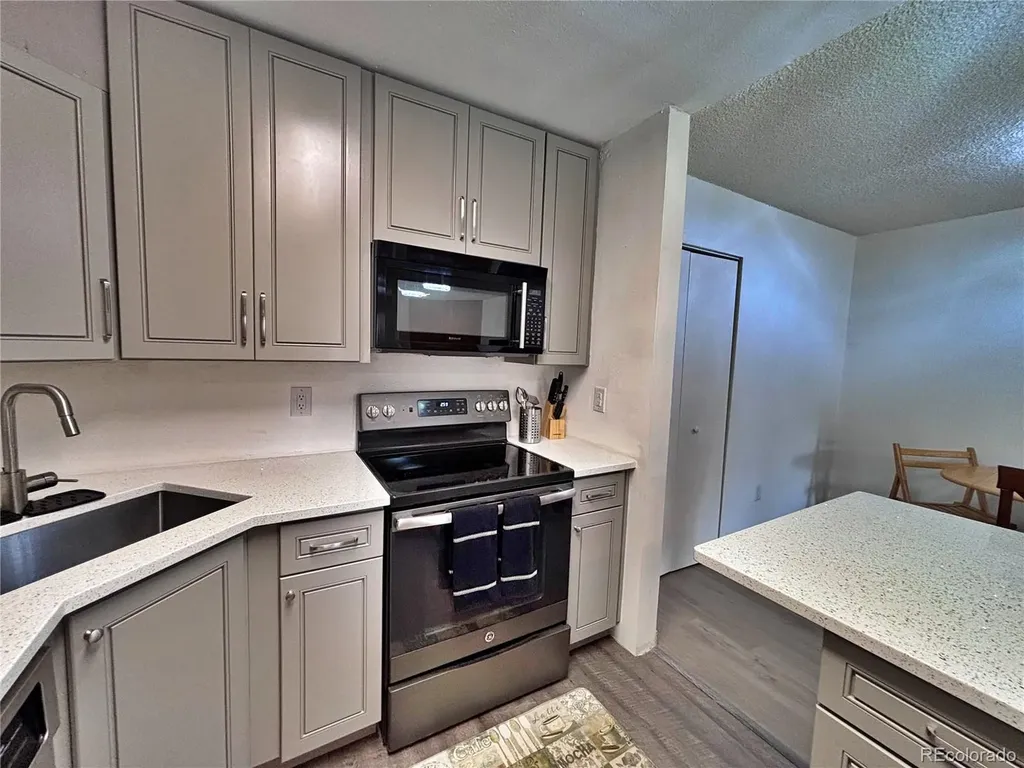 2280 S Oswego Way Aurora CO 80014