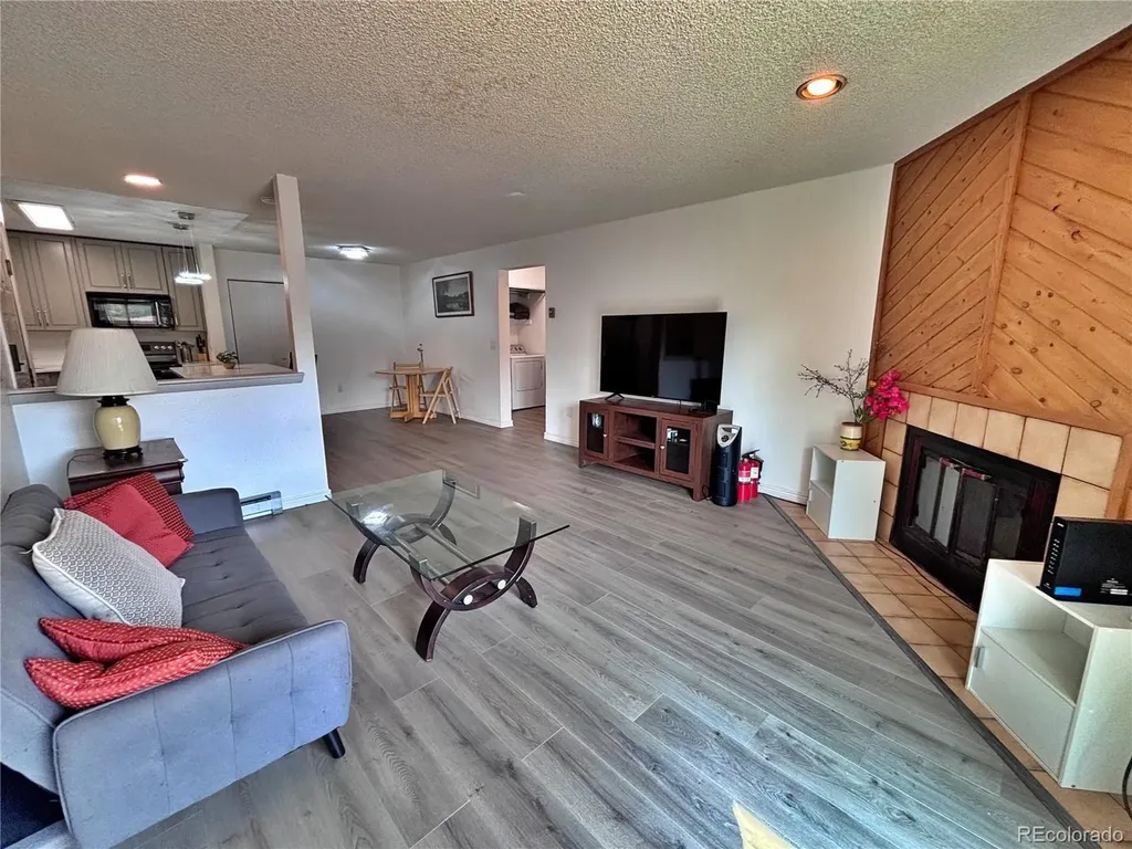 2280 S Oswego Way Aurora CO 80014