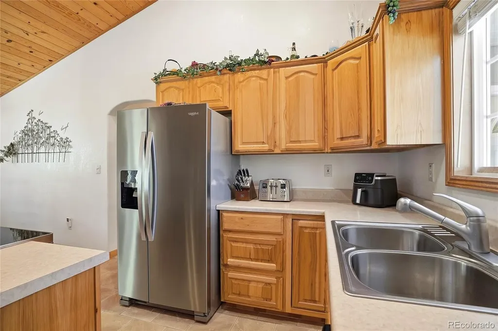2772 Riverside Drive Lyons CO 80540