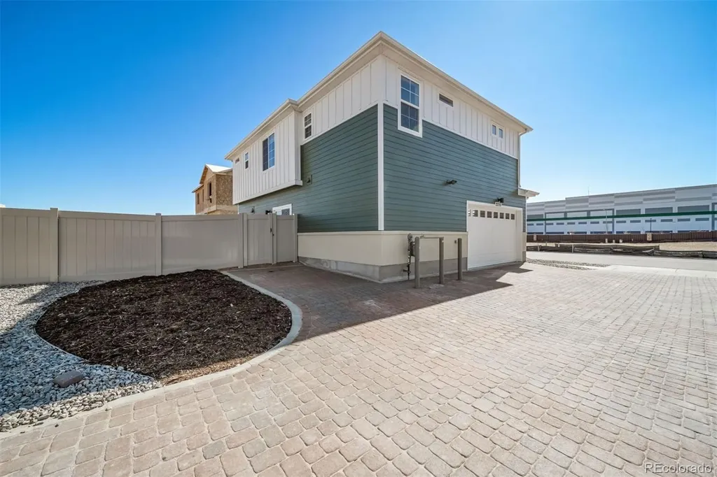 3927 N Rome Street Aurora CO 80019