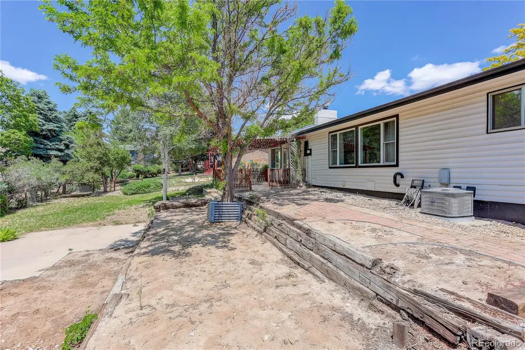 2669 S Moline Court Aurora CO 80014
