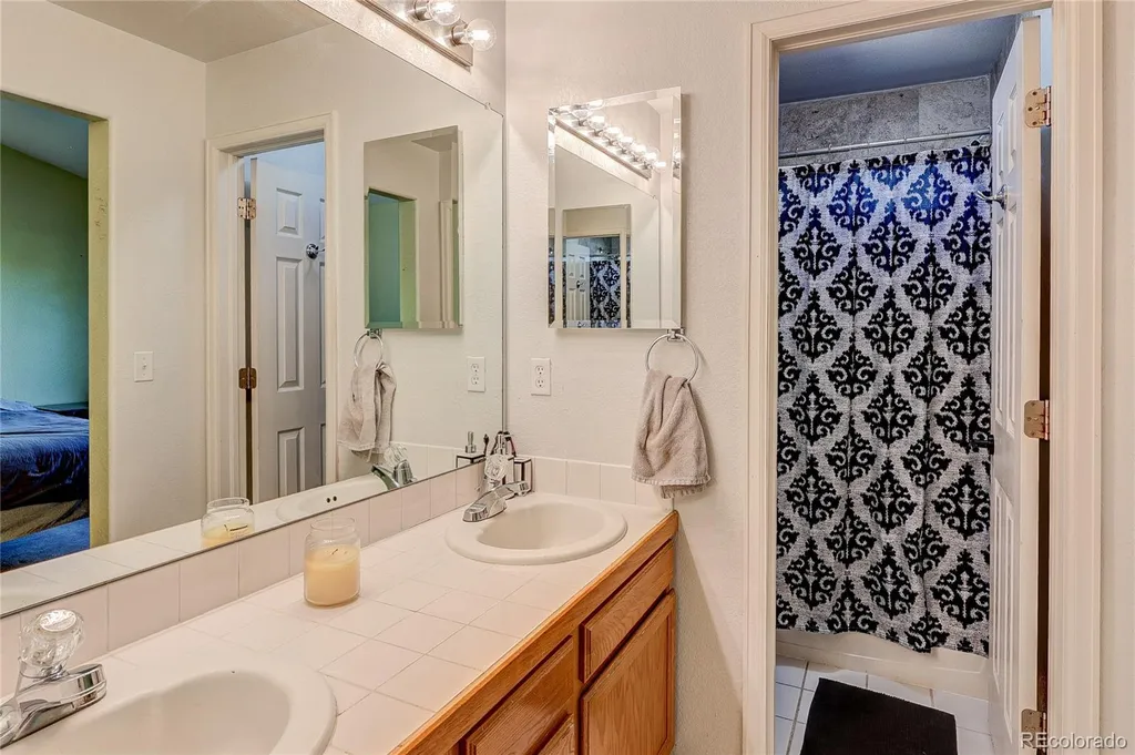 5647 S Quatar Court Centennial CO 80015