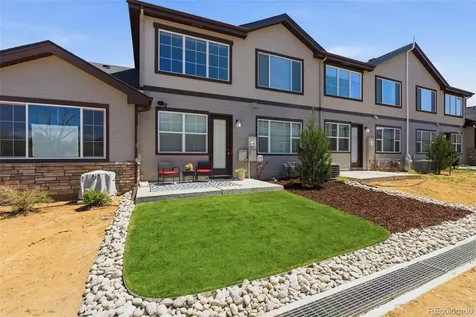 1827 S Helena Aurora CO 80017