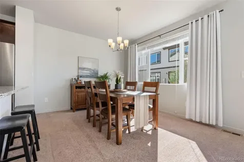 1827 S Helena Aurora CO 80017