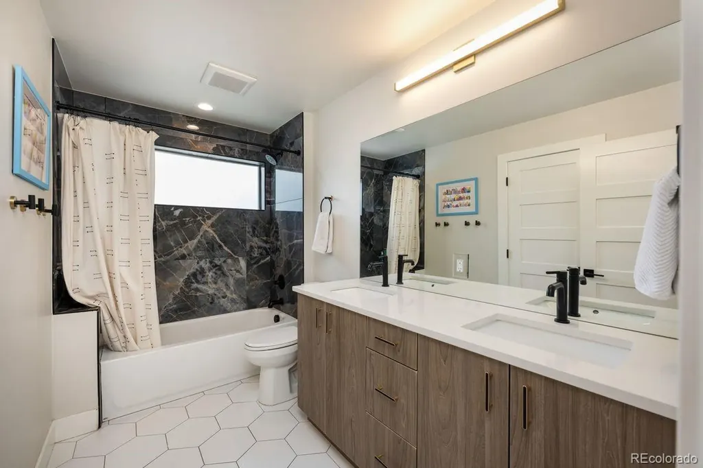 1529 Adams Street Denver CO 80206