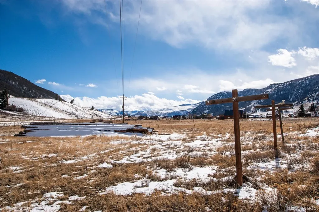 206 La Font Drive Creede CO 81130