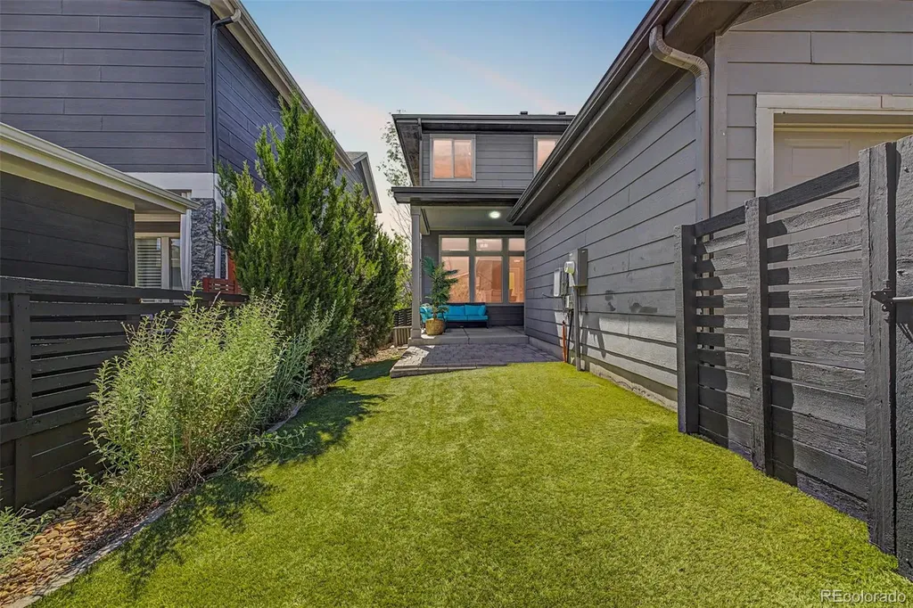 6710 Larsh Drive Denver CO 80221