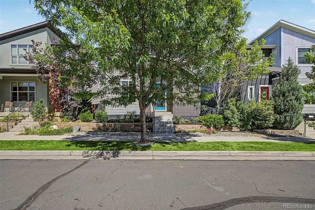 6710 Larsh Drive Denver CO 80221