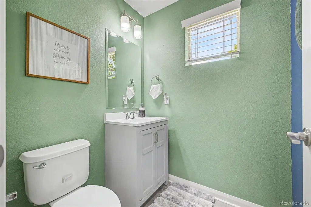 6710 Larsh Drive Denver CO 80221