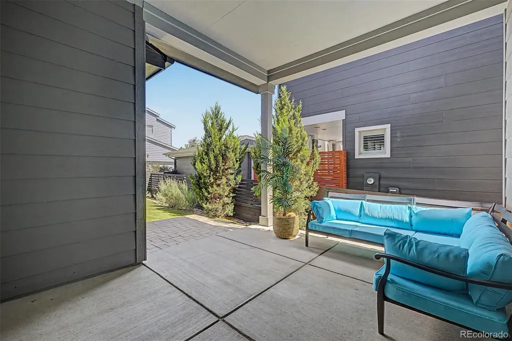 6710 Larsh Drive Denver CO 80221