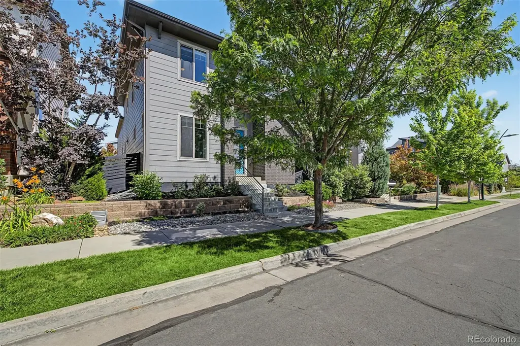 6710 Larsh Drive Denver CO 80221