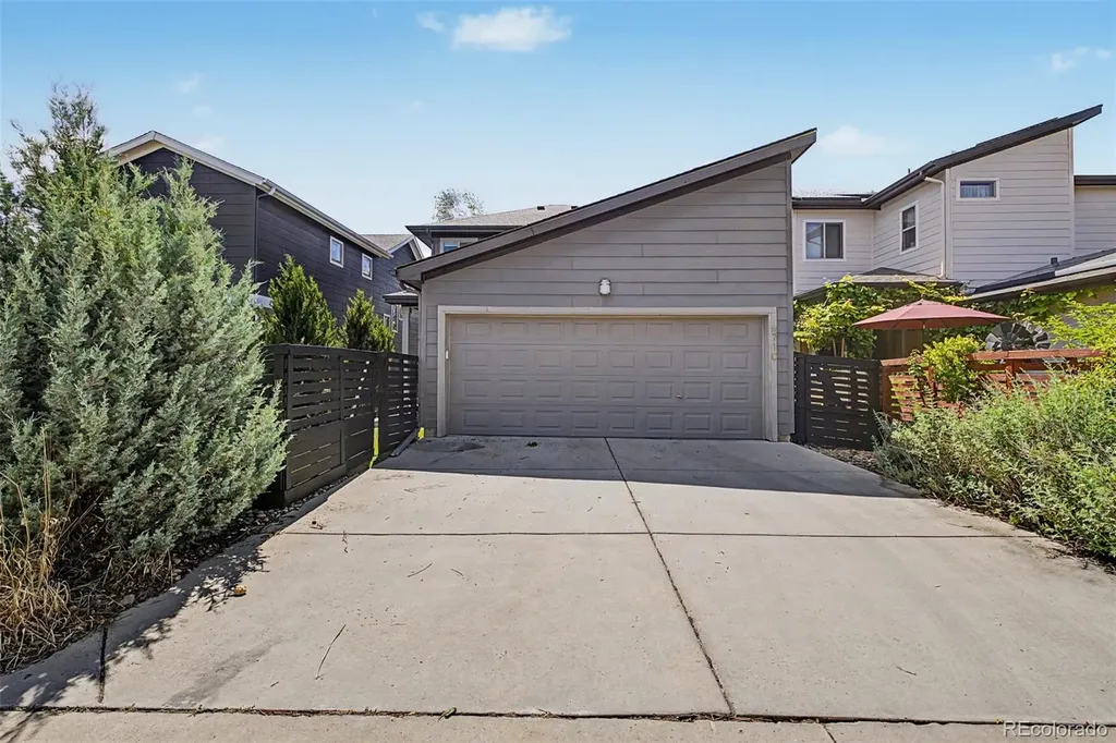 6710 Larsh Drive Denver CO 80221