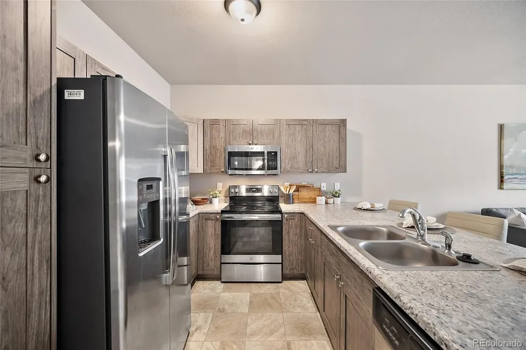4634 Wharf Point Colorado Springs CO 80911